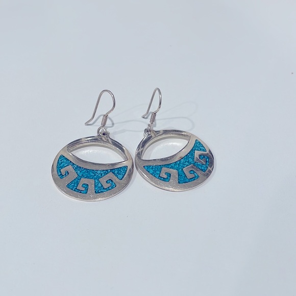 Beautiful silver and turquoise hanging earrings. Hook back. EUC - Picture 2 of 3